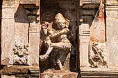 The great Chola temples of Tamil Nadu - The Brihadisvara temple of Gangaikondacholapuram. The Kailasa North (Amman) temple. 